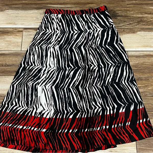 Zara black and white zebra print skirt - Image 7