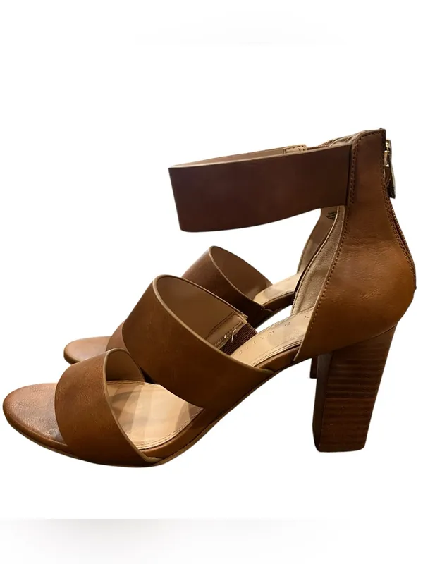 Kelly & Katie Charlotte Brown Strappy Block Heel Sandals Size 8 - Image 2