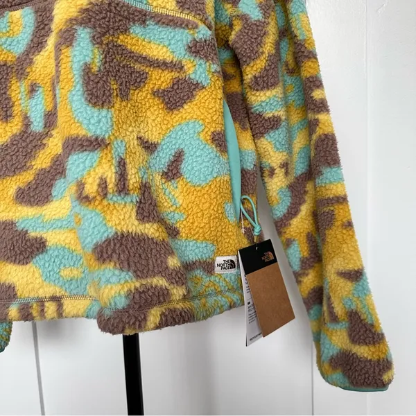 The North Face Fleece 1/4 Snap Pullover - Image 4