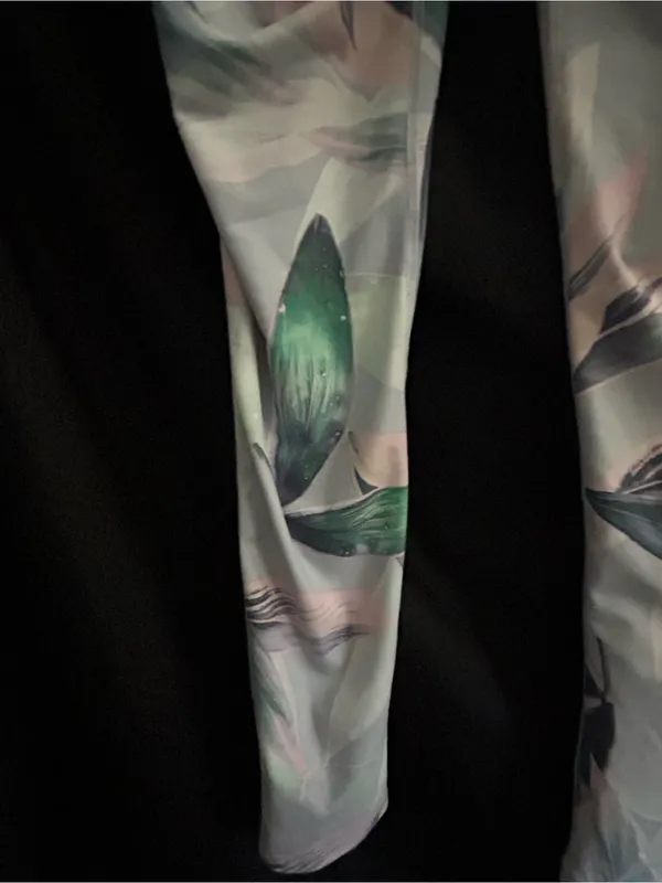 Fabletics Athletic Pastel Leaf Print Leggings in Light Blue, Green & Pink MD - Image 8