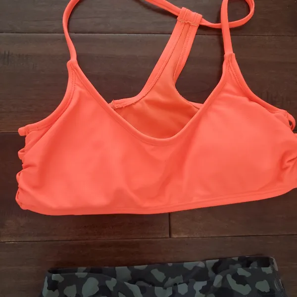 White Fox Boutique Athletic set bright orange padded work our bra size 34 B and xs SDX WFA … - Image 3