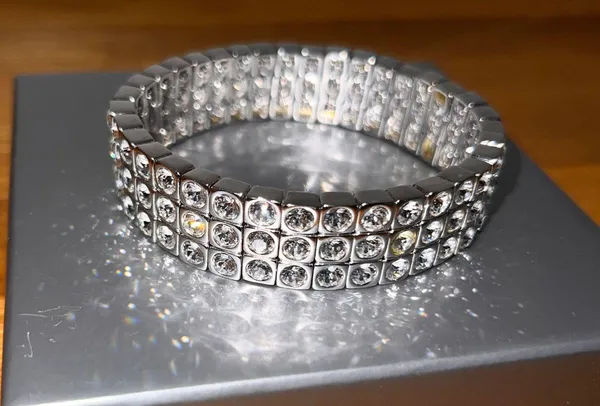 Swarovski Touchstone Crystal By Tribeca Stretch Bracelet - Image 4