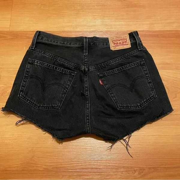 Levi's 501 Mid-Rise Shorts - Image 3