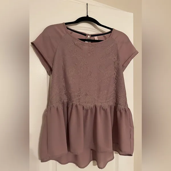Xhilaration Mauve Lace Blouse Size M - Image 3