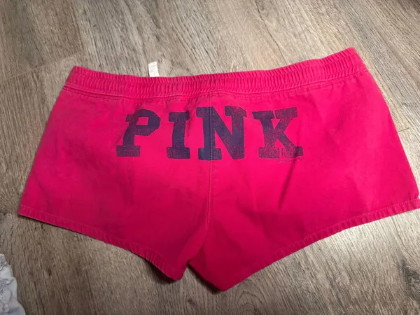 Victoria’s Secret PINK Vintage Low Waist Shorts - Image 4