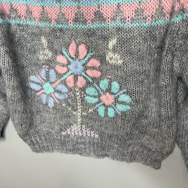 VINTAGE Gray pullover floral flower embroidered mock neck sweater wool medium - Image 4