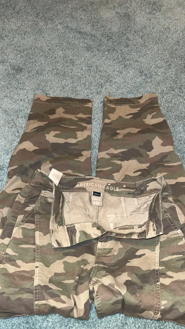 American Eagle Cargo Stretch Pants - Image 3
