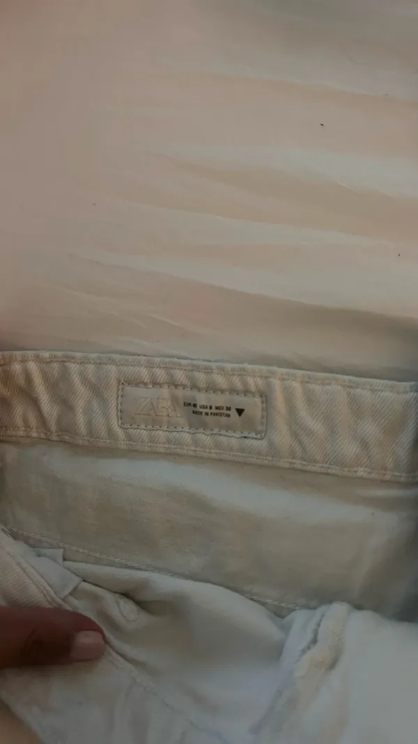 Zara white denim shorts - Image 2