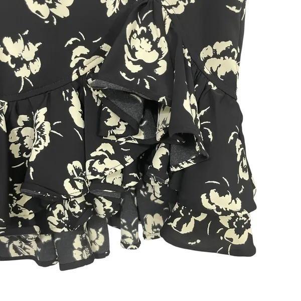 Polo Ralph Lauren Floral Black and Cream ruffle skirt size 4, Spring, Summer - Image 10