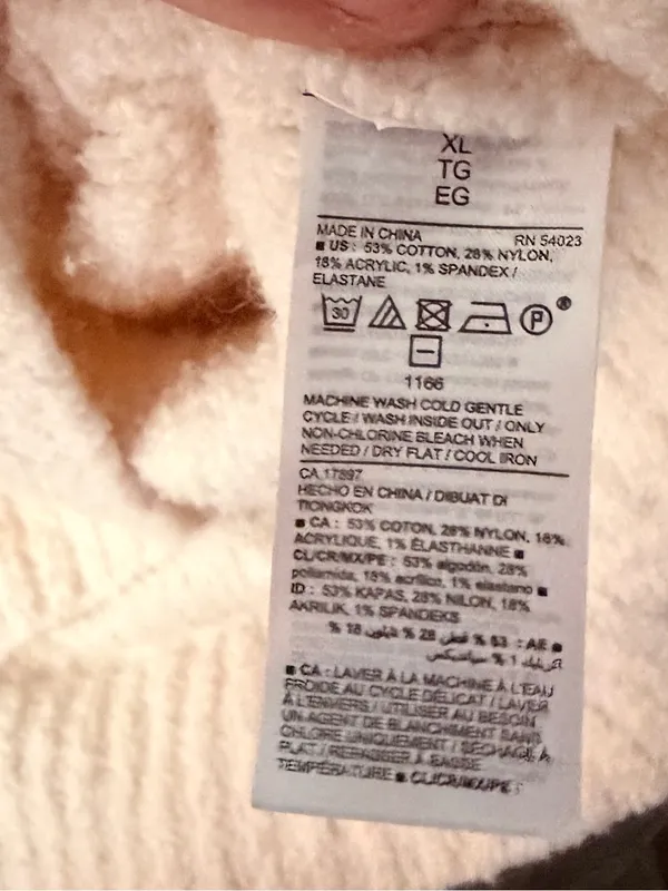 Old Navy Thick Sweater - Image 6