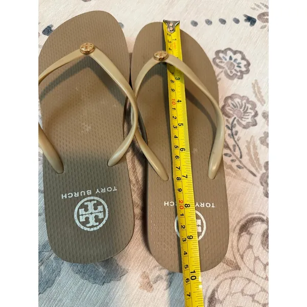 Tory Burch Tan Mini Wedge Platform Flip Flop Sandals Gold Logo Size 8 - Image 8