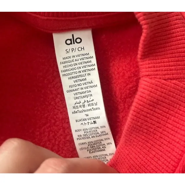 Alo Candy Red Accolade Crewneck And Airlift Shorts Set Small - Image 5