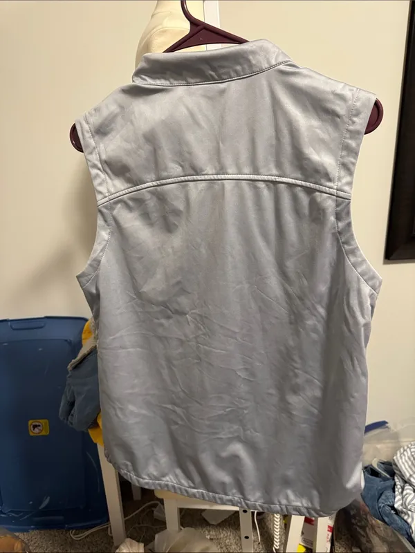 Baleaf Light Gray Women's Sleeveless Zip Vest - Image 3