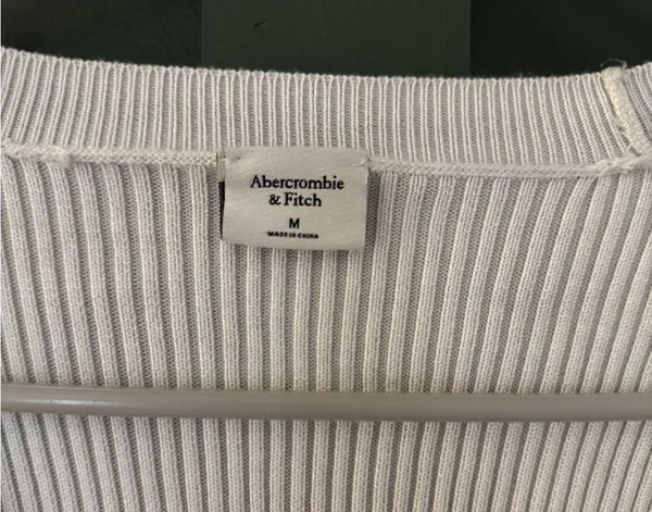Abercrombie Ribbed cropped cream sweater - Image 3