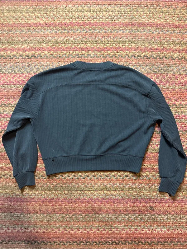 LULULEMON RIBBED SOFTSTREME Classic Black Cropped Crewneck Sweatshirt - Image 4