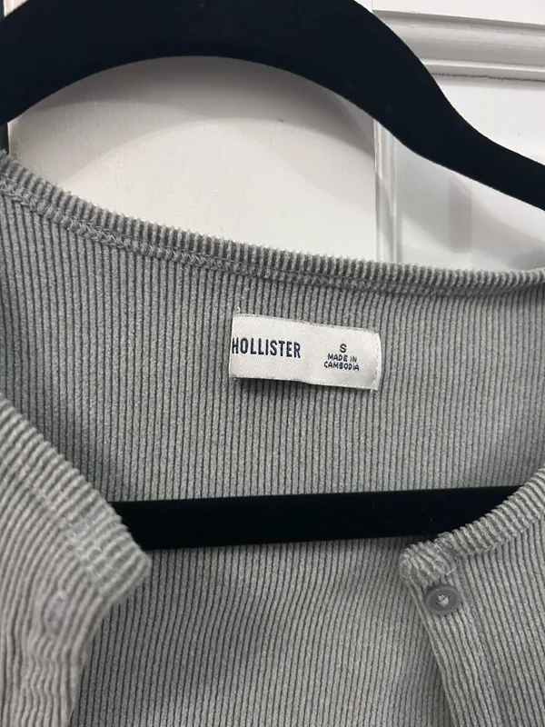 Hollister Cardigan Sweater - Image 3
