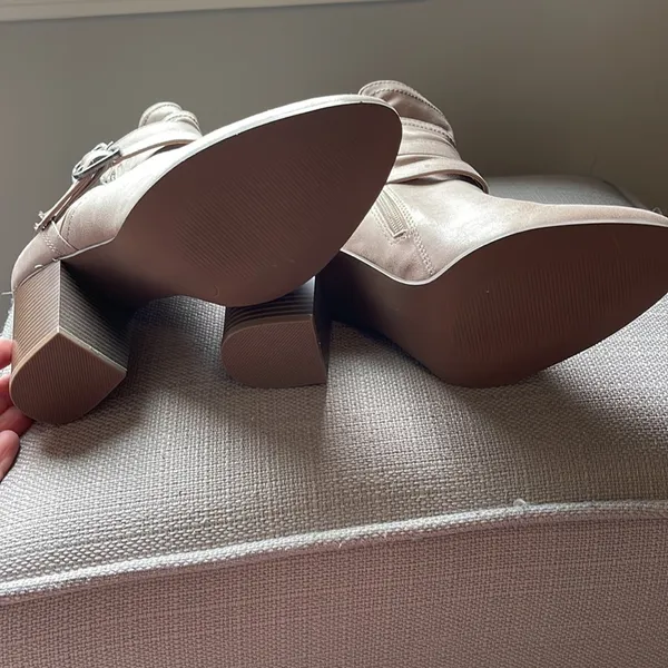 JustFab NWOT boots - Image 4