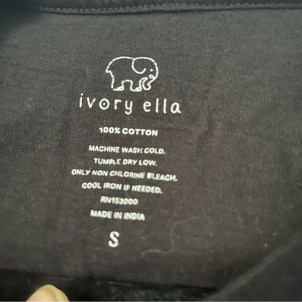 Ivory Ella Long sleeve pocket T-shirt pumpkin dog size small - Image 5