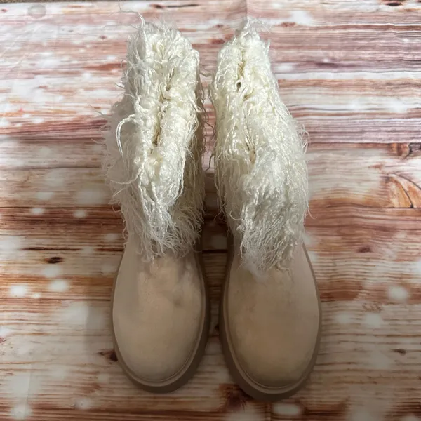PRETTYLITTLETHING Cream Faux Suede Contrast Faux Fur Ankle Boots NWT - Image 3