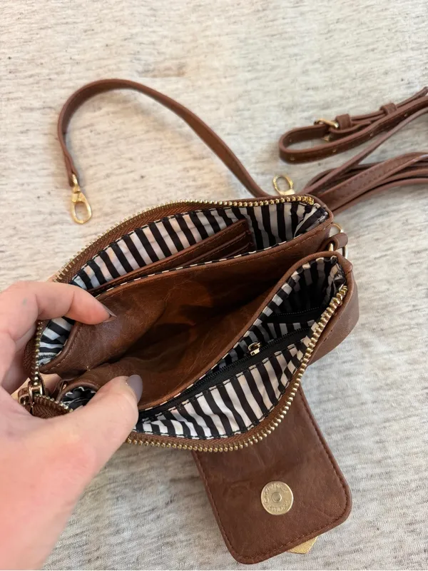 🍁 Madison West Brown Leather Crossbody Clutch Wristlet with Gold Hardware - Image 7