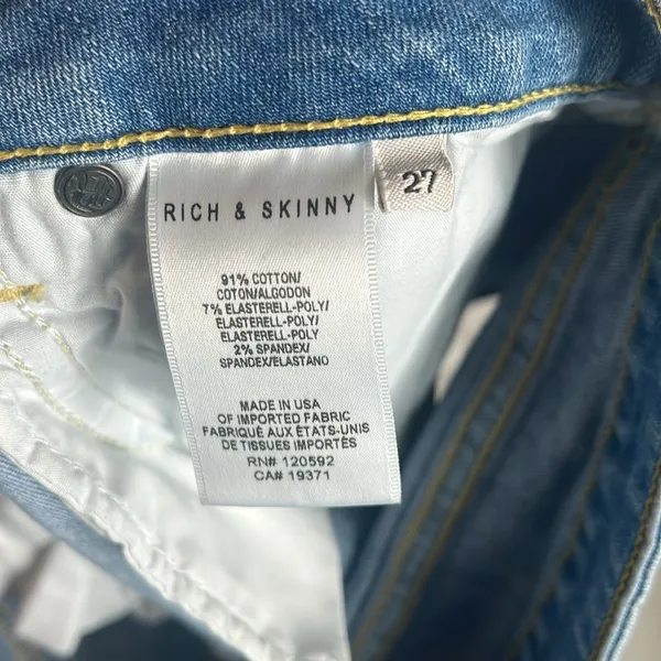 Rich & Skinny Casual Lighter Medium Wash Low Medium Rise Denim Jean Shorts - Image 7