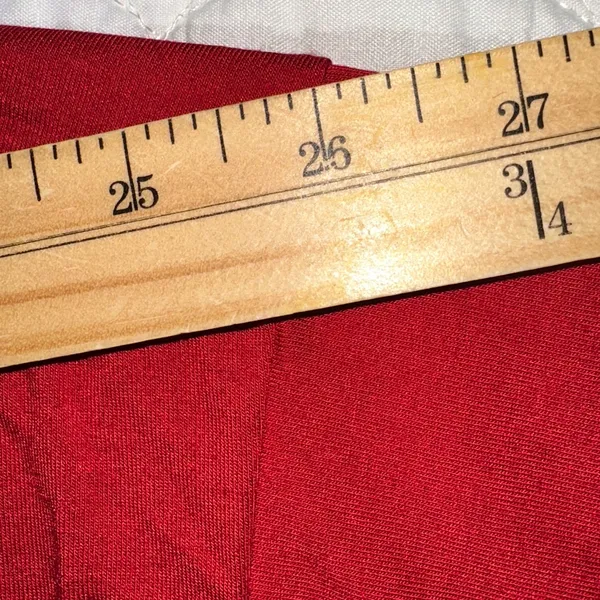 Athleta Women’s Red Crew Neck Top size 1X - Image 3
