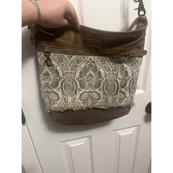 Sling Myra Brandish over your shoulder purse. Crossbody - Image 6