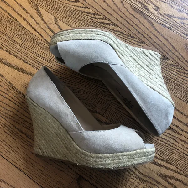 Colin Stuart Wedges Peep Toe Espadrille Cream  - Image 8