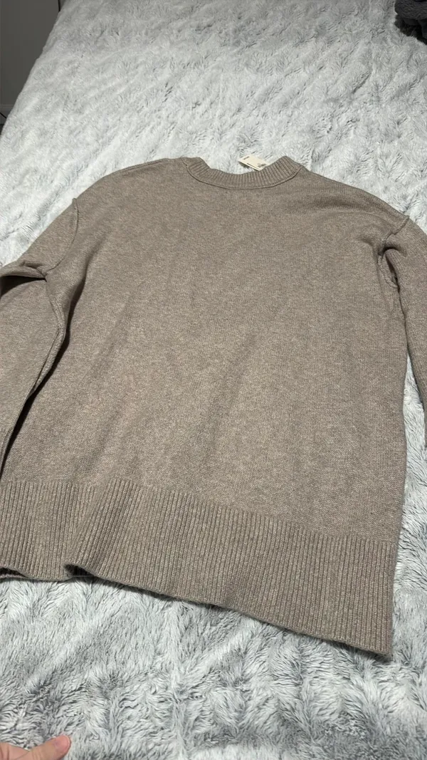Aerie sweater - Image 3