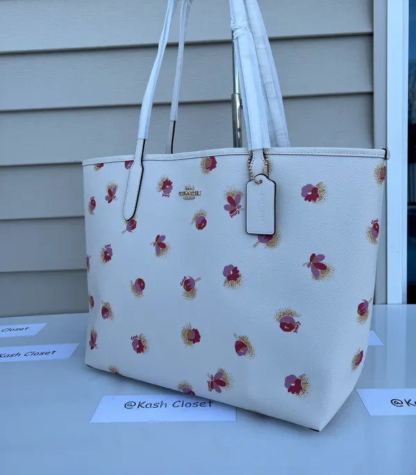 Coach City Tote With Pop Floral Print - Image 4