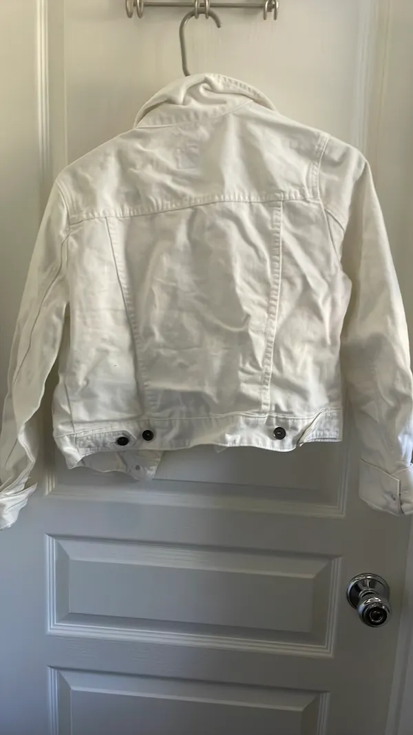 White cropped denim jacket  - Image 2
