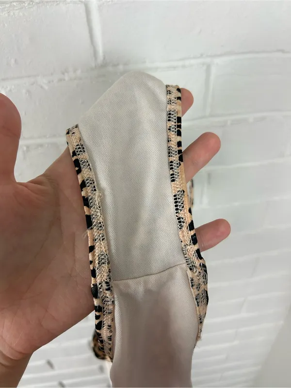 NWT Hollister Animal Print Cheeky Bikini Bottoms Size M - Image 8