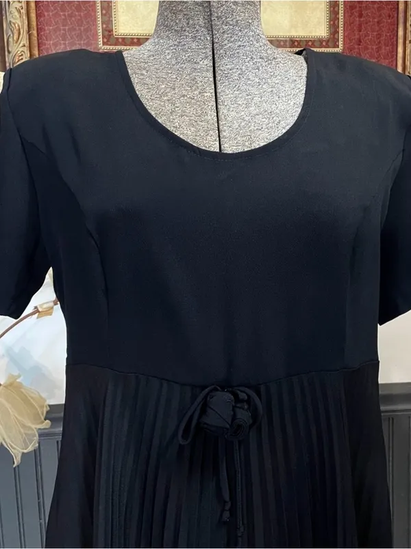 Vintage CDC Caren Desirée Black Pleated Rosette A-Line Dress Sz 12 💚🎀 - Image 9