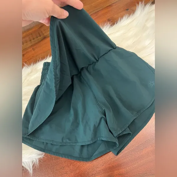 Offline by Aerie Skort Style Shorts XS Forest Green Biker Lined Pockets - Image 3