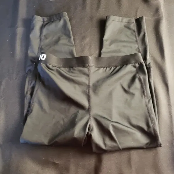 Nike‎ Dri-fit Cropped Black Leggings Large - Image 3