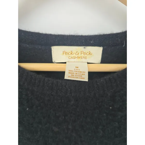 Peck & Peck Cashmere Sweater Womens M 2-Ply Black‎ Crew Neck High-Low Slit - Image 2