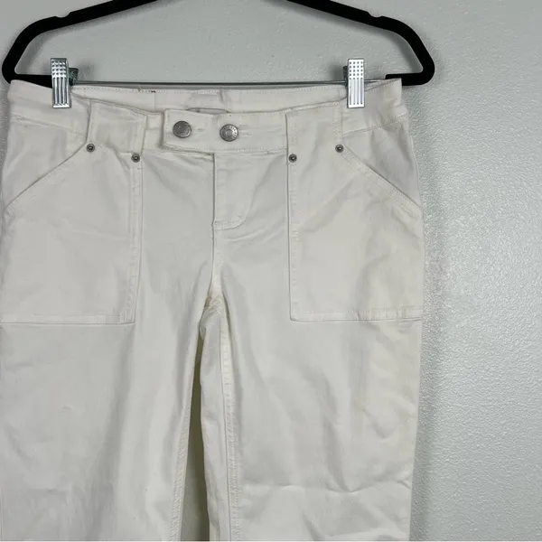 Urban Outfitters‎ BDG Micro Flare White Jeans Mid Rise Size 28 - Image 2