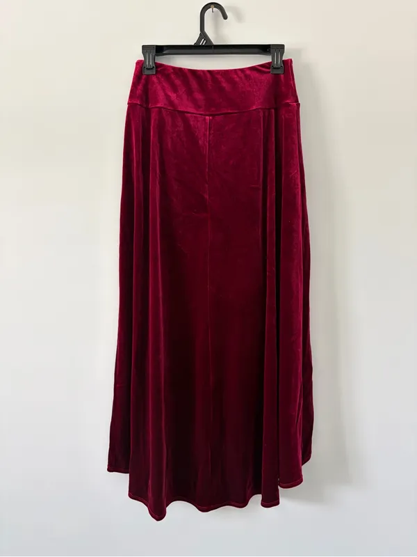 Halara High Waisted High Low Crossover Velvet Maxi Skirt Sangria NWT Small - Image 3