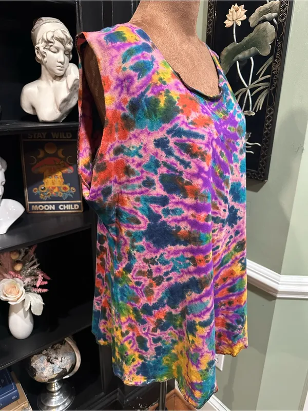 Karma Circle USA Sleeveless Dye Top – Multicolor Swirl – Size L/XL - Image 8