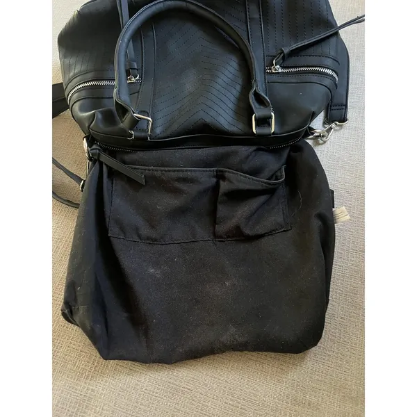Torrid Satchel Bag Womens Large Black Faux Leather Chevron Zip Pockets Purse - Image 8