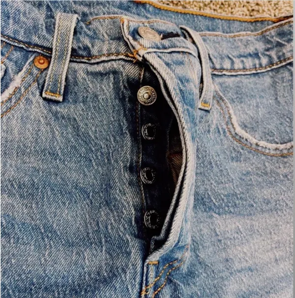 Levi’s Shorts 501 - Image 4
