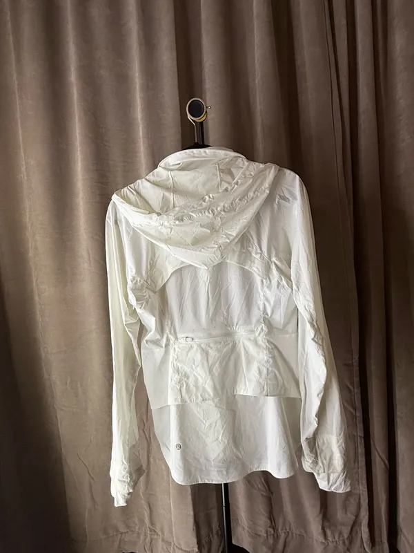 Lululemon Windbreaker Jacket - Image 4