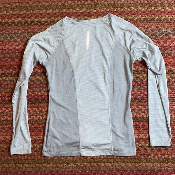 COLUMBIA GREY SUBTLE STRIPE LONG SLEEVE - Image 5