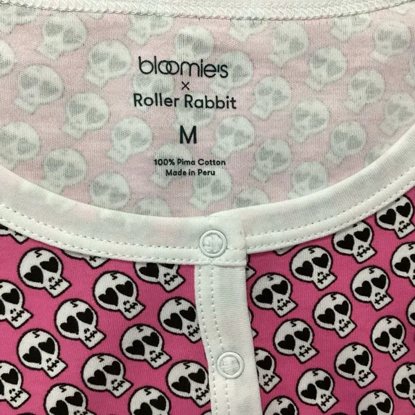 Bloomies x Roller Rabbit Doodle Skull Pajama Top Size Medium NWT - Image 5