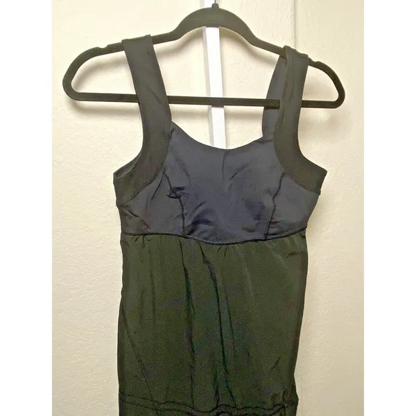 Lululemon Run‎ Chase Me Tank Top SZ 8 Black Adjustable Hem Active Running Yoga - Image 3