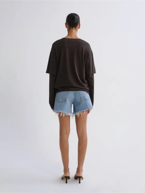 Agolde Parker Long Vintage Cut Off Denim Shorts in Swapmeet - Image 3