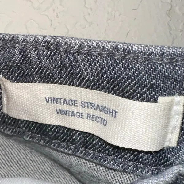 Universal Threads Vintage Straight Jeans Distressed Raw‎ Hem 10 Short - Image 5