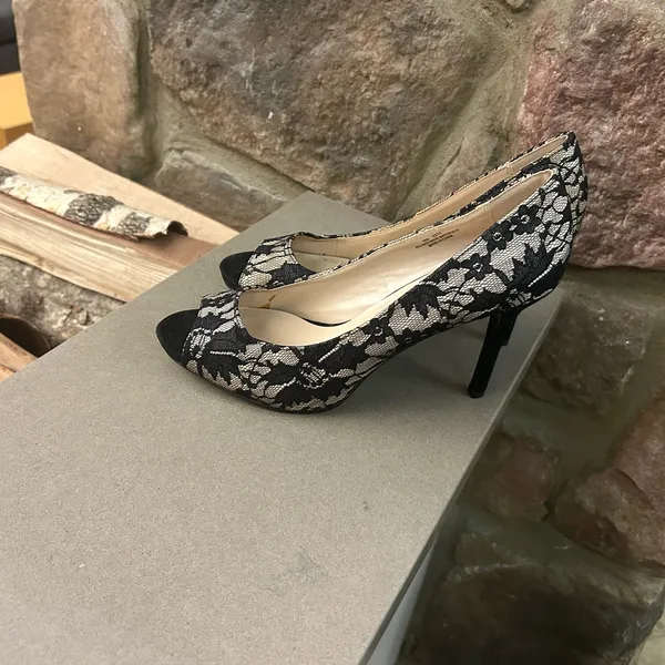 Heels CATO Chic Black and Cream Lace Women's Heels 9M - Image 2