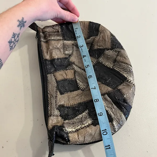 Vintage 90s Snake Skin Leather Small Zip Closure Small Crossbody Bag - Image 10