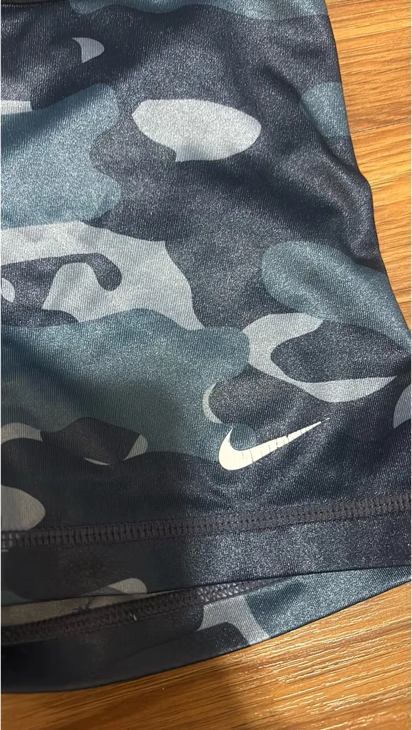 Navy camo Nike pro shorts spandex - Image 3